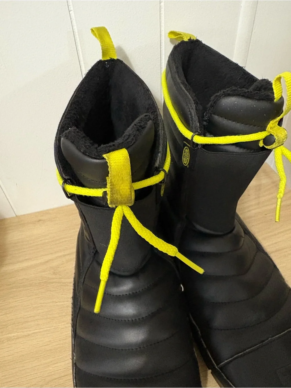 Full Tilt Apres 2.0 Booties — Black with Neon Yellow
